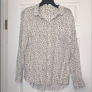 NWOT Heart Buttoned Blouse